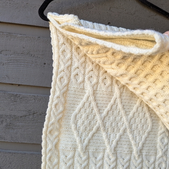 NWOT Aran Sweater Market Cream Cable Knit Scarf Buttons 100% Merino Wool - Picture 3 of 6